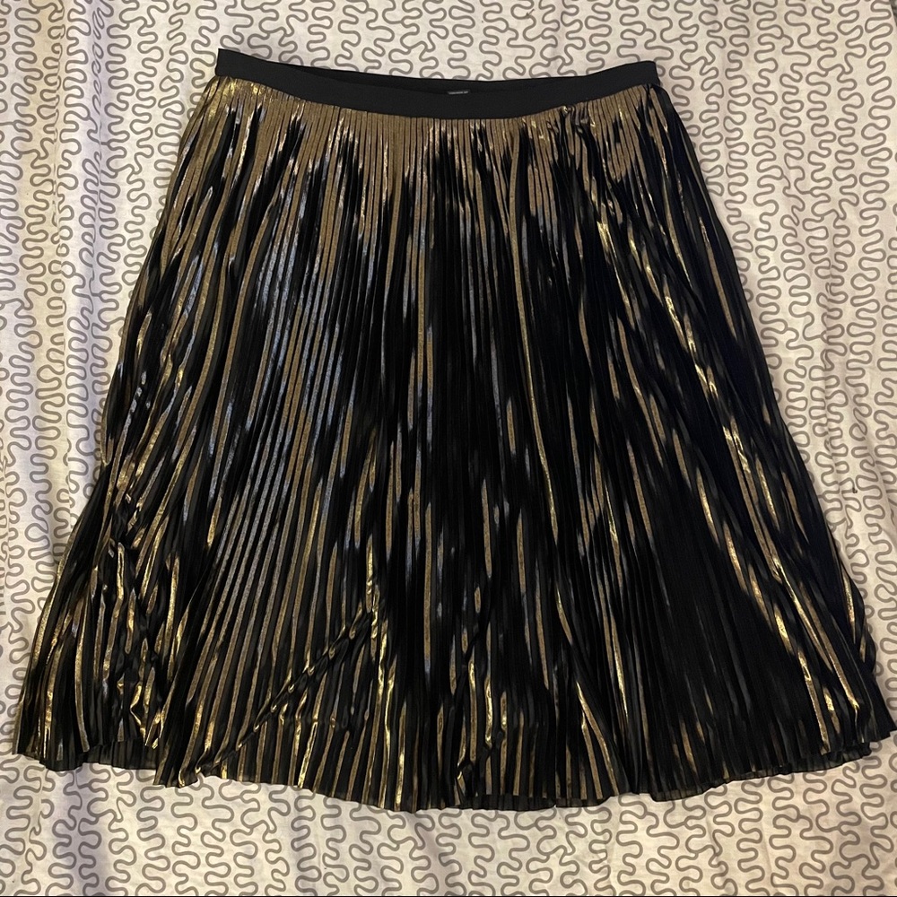 LANE BRYANT pleated gold lamé skirt